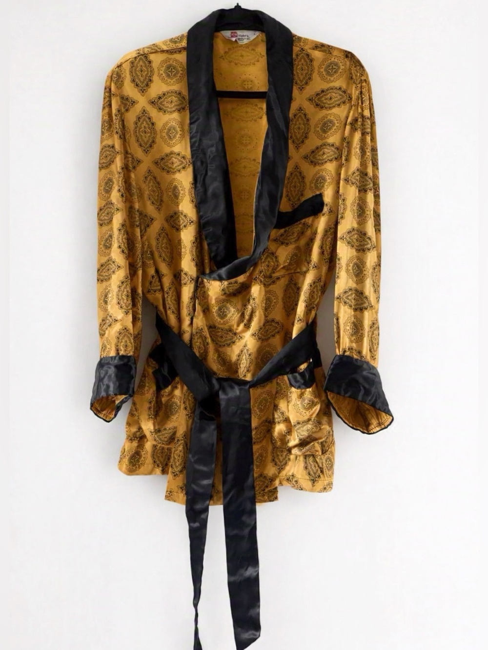 1960’s Majestic Gold Paisley Satin Gentleman’s Lounge Jacket Robe Size L